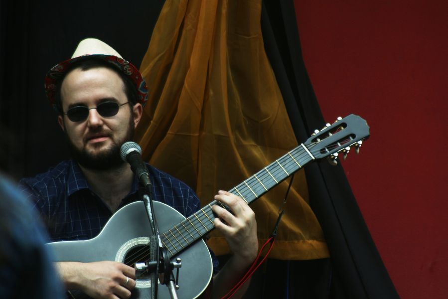 Singer Songwriter Spelen in Cultuur event