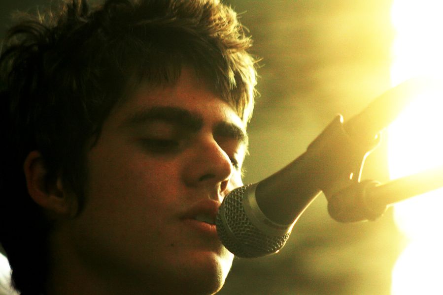 Singer with Microfone in Sunset